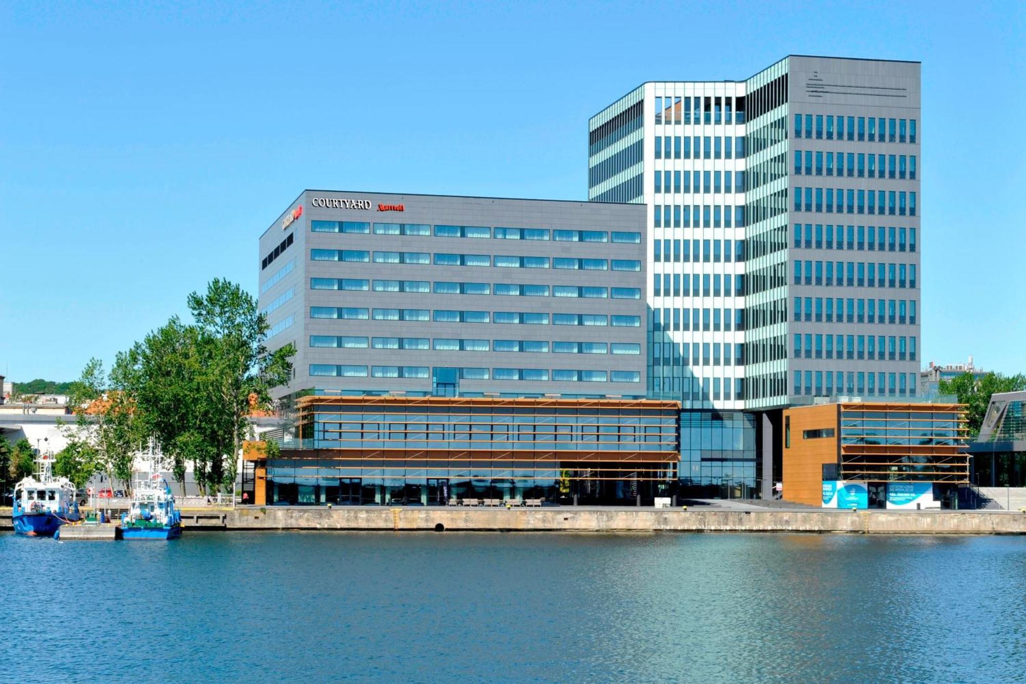 Courtyard By Marriott Gdynia Waterfront Hotel Exterior photo